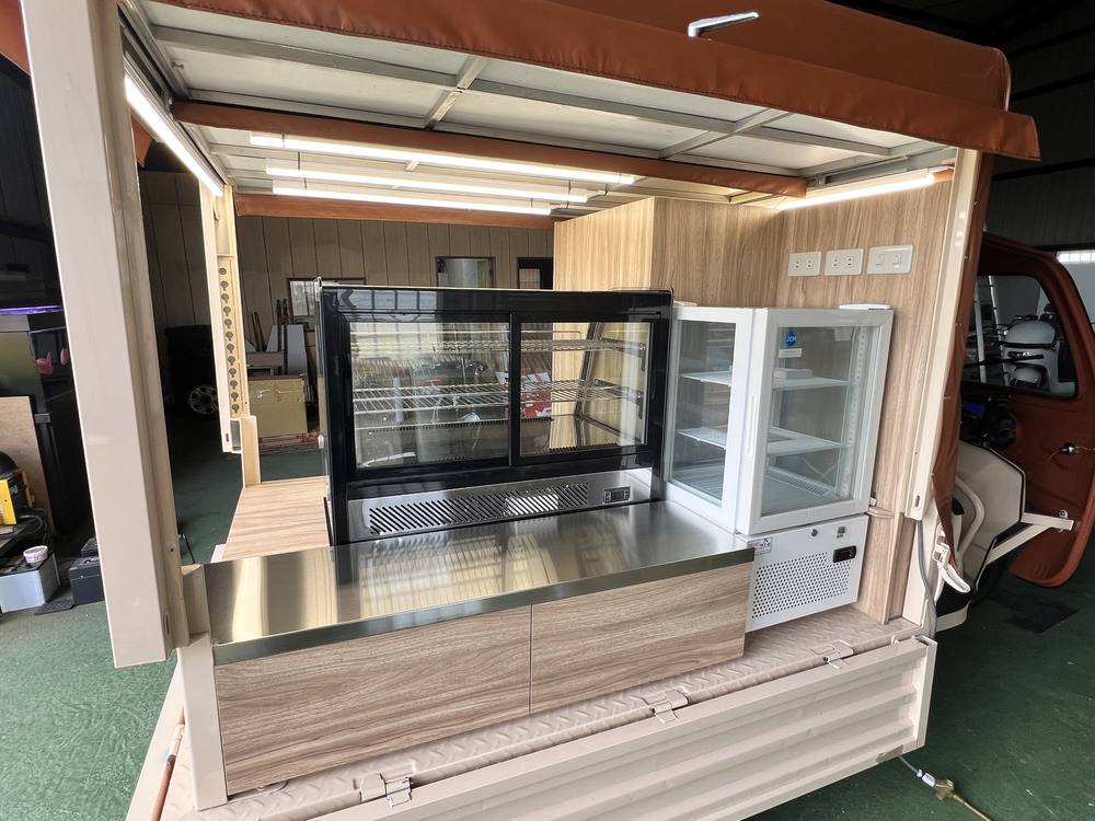 冷藏展示烘焙甜點車